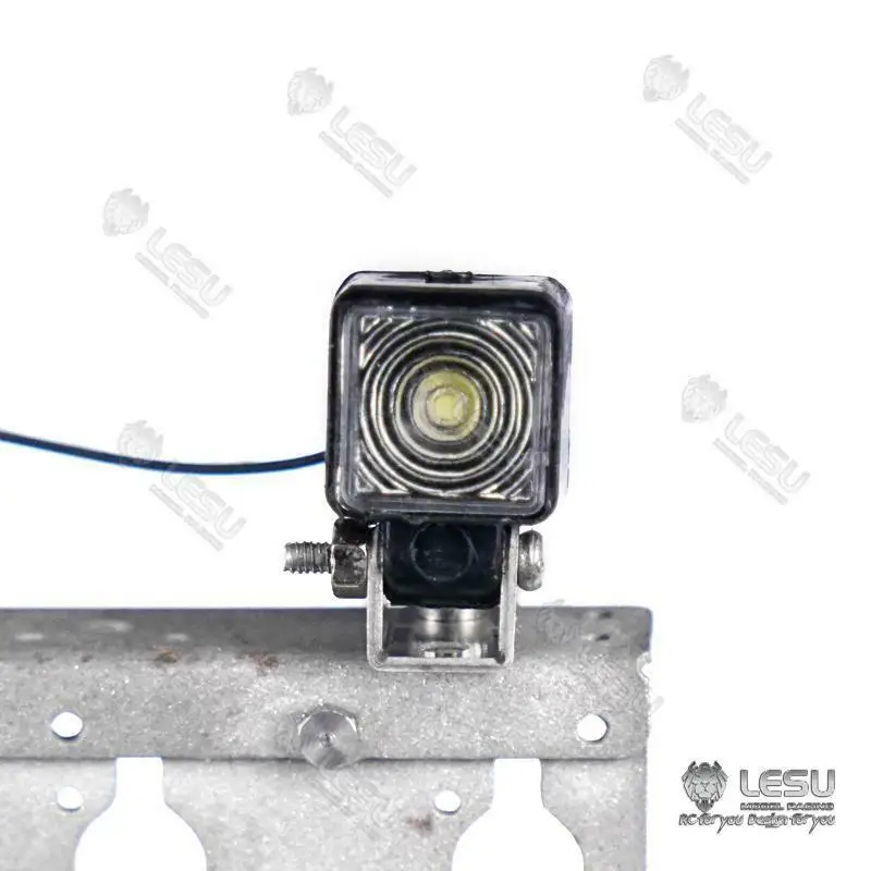 

LESU Electronic Wire Metal Fixed Rack Spotlight for Tamiyay 1/14 Fh12 RC Tractor Truck Remote Control Toys Model Car Accessory
