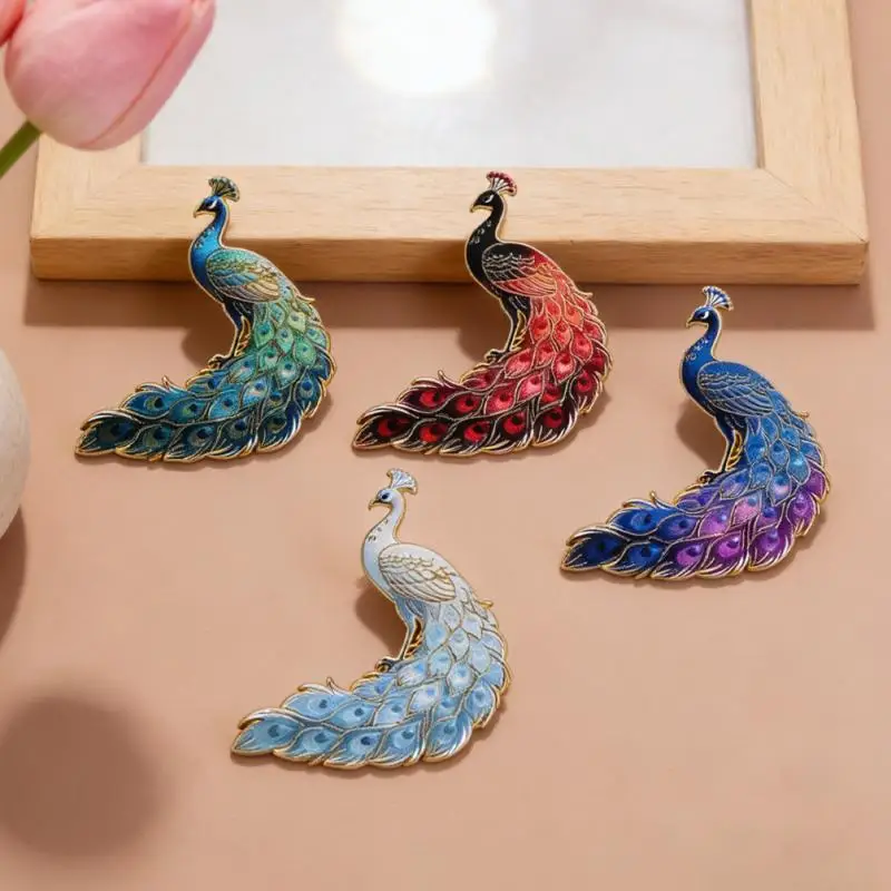 Peacock Enamel Pin Vintage Style Brooch For Jackets & Backpacks Colorful Lapel Pin For Women Jewelry Clothing Decoration