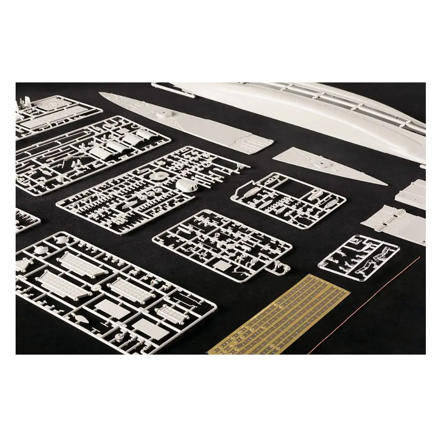 Trumpeter 05376 1/350 Scale HMS Renown Battle-cruiser 1942 Plastic Model Kit
