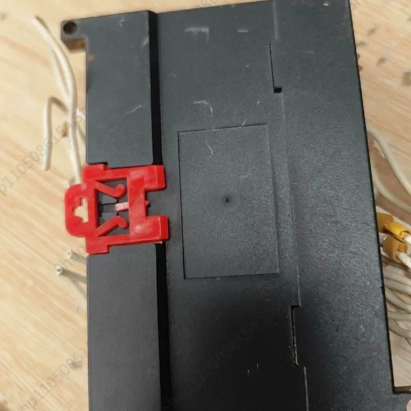 PLC genuine module disassembly, original fineness, new electrical appliances