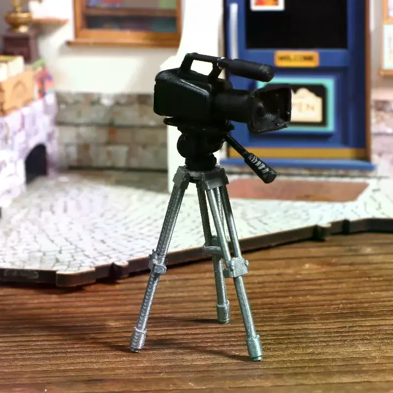 Mini Video Camera Tripod Model 1:12 Scale Dolls House Photography Scene Layout Props Dollhouse Decor Ornament Pretend Play Toys