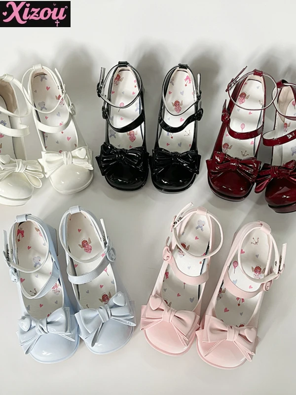 Originale giapponese dolce e carino Lolita Bow Love tacchi alti spessi ragazza morbida testa tonda Mary Jane scarpe singole per ragazza in pelle Pu