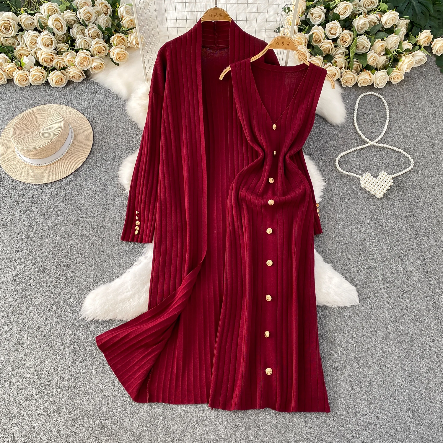 

ALPHALMODA 2025, Metal Button, Long sleeved, Knit jacket, Single Breasted Vest Dress, Women Fashion 2pcs Suit, European Style