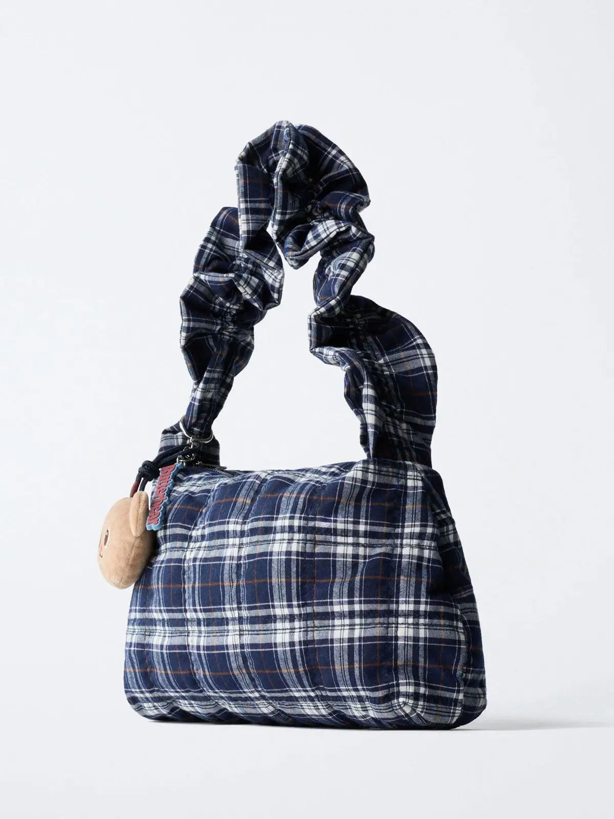 

Fashionable Large Capacity Plaid Canvas Shoulder Bag for Women Autumn Winter Commuter Bag Versatile Single Shoulder Bag