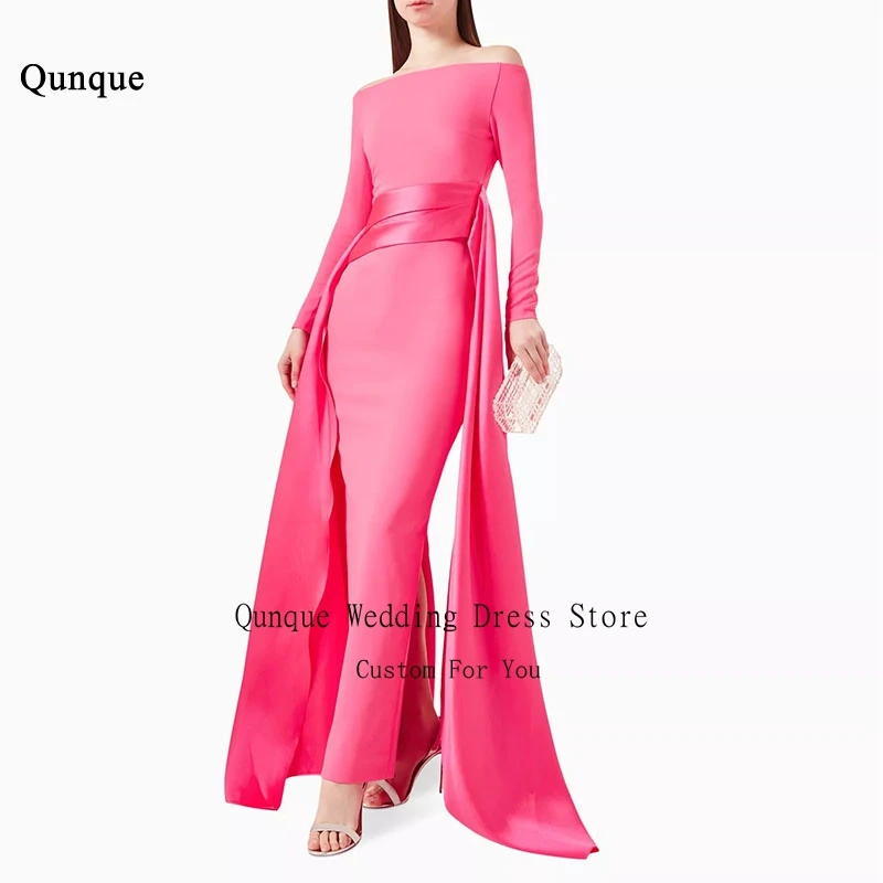 

Qunque Elegant Long Fuchsia Boat Neck Crepe Evening Dresses With Slit Sheath فساتين السهرة Customized Prom Dresses for Women