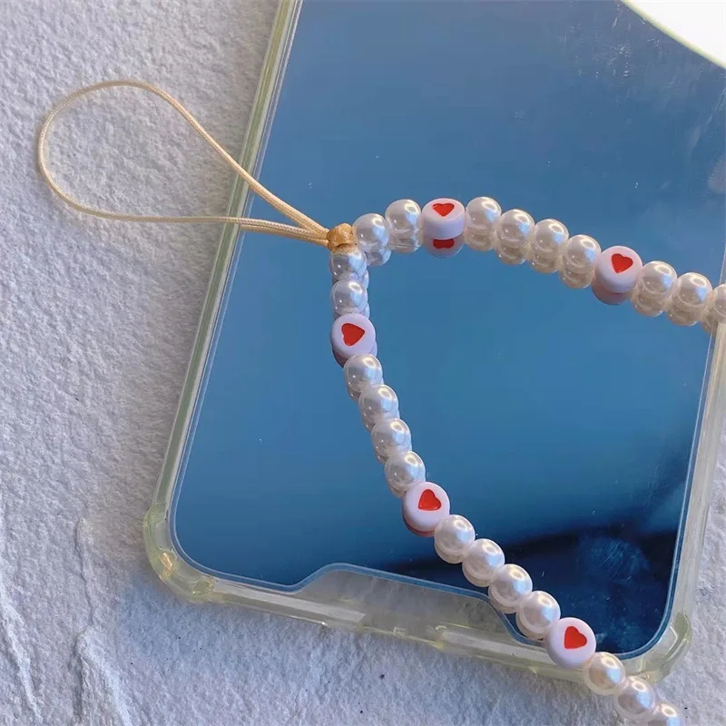 New Ins Trendy Red Love Heart Pearl Chain Mobile Phone Chains Anti-lost Handmade Acrylic Charm Cord Lanyard for Women Girls