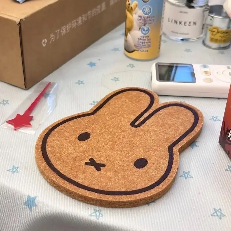 Miffy Filzuntersetzer, Dicke Hitzebeständige Kaffee- & Teetassen-Unterlage, Niedliche Ins-Style Getränkeunterlage für Zuhause, Wärmeisolierung & Verbrühungsschutz – Detail 3