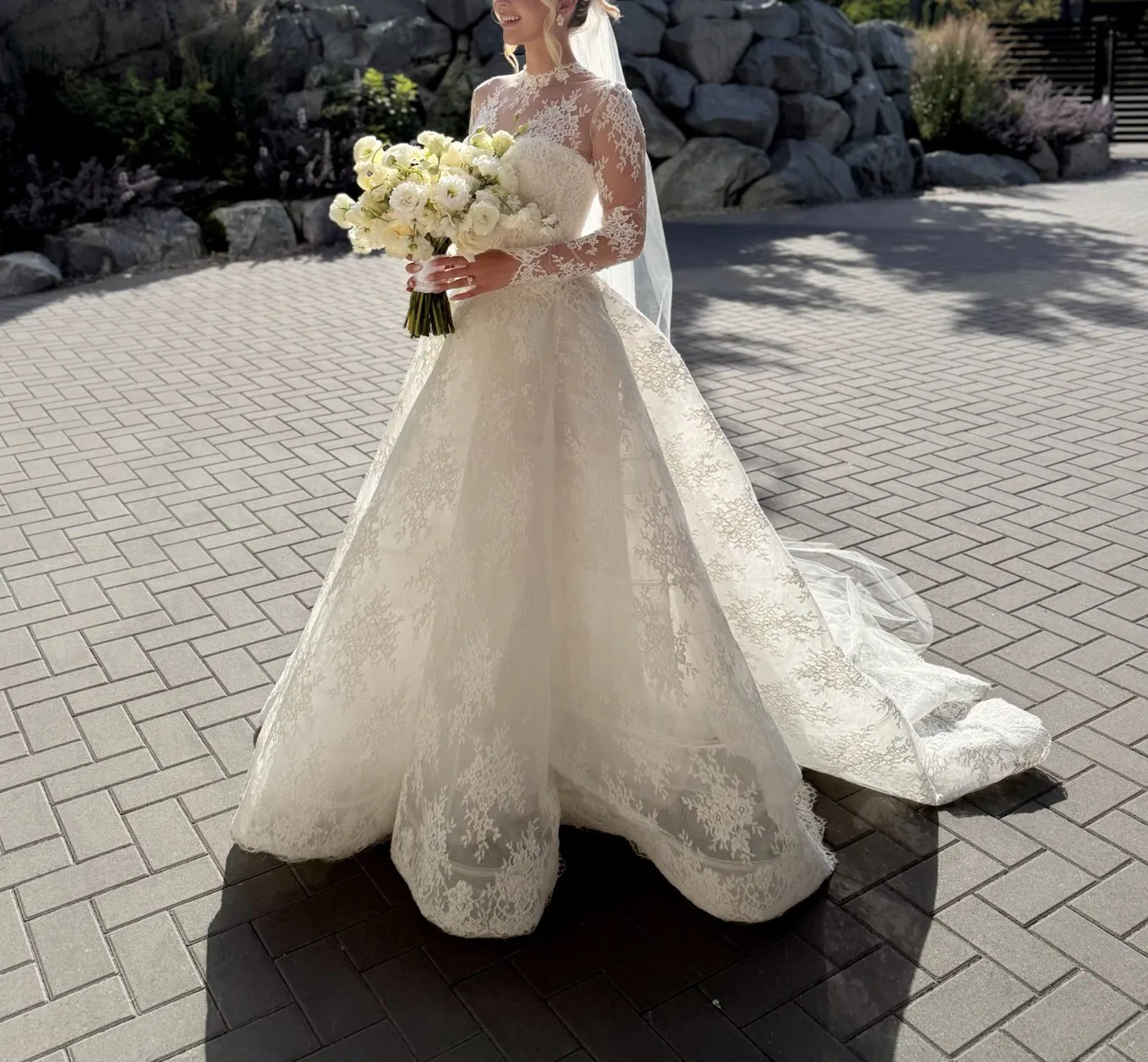 

Custom2026 Women's Elegant AndRomantic High Neck Fluffy Skirt Made Of Lace Fabric Exquisite Patterns Long Tail Vestido De Novia