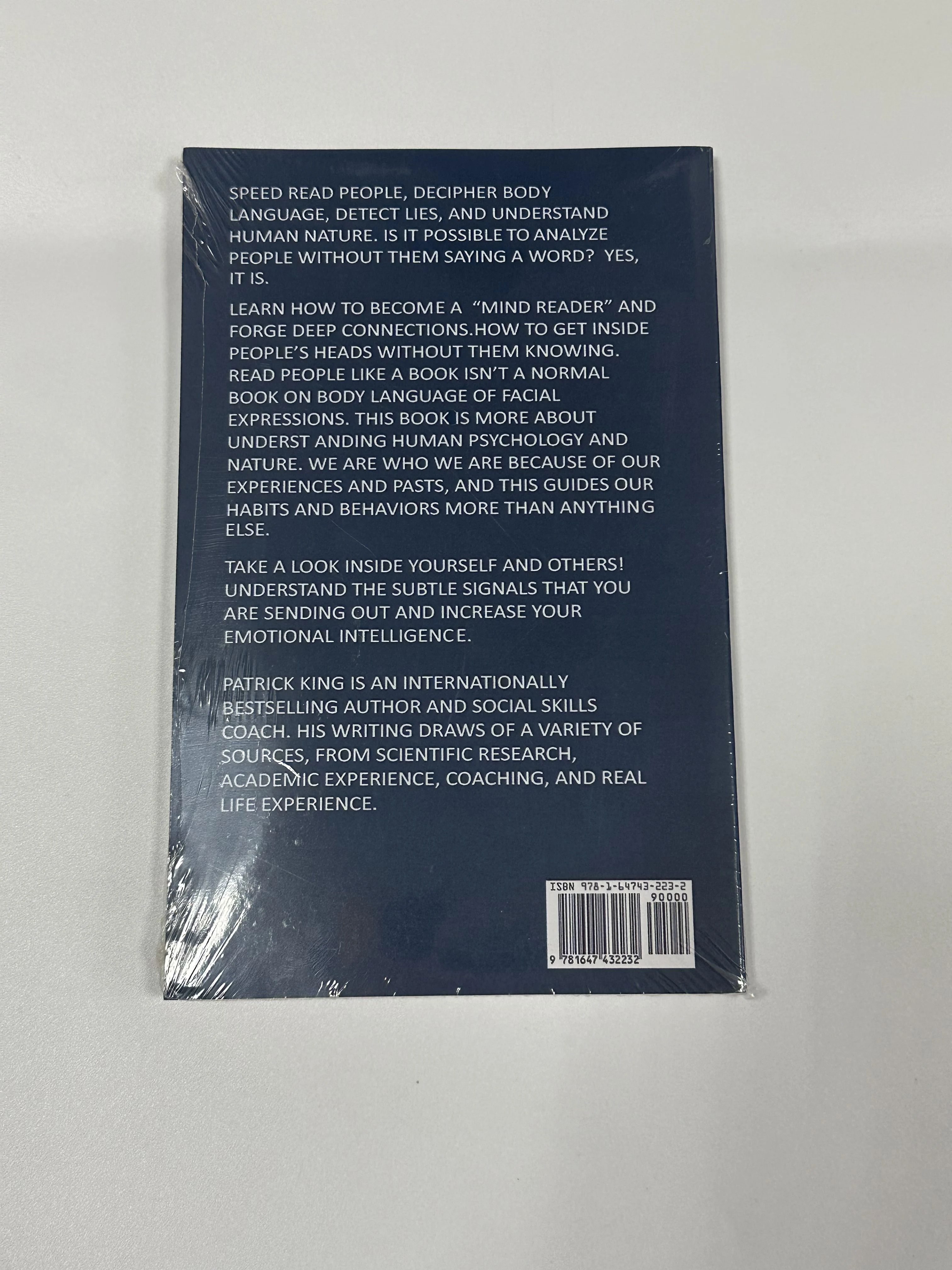 الأشخاص الذين يمتعونون القراءة: كيفية تحليل وفهمها وتنبؤوا شعارات الأشخاص والأفكار والنوايات والسلوك