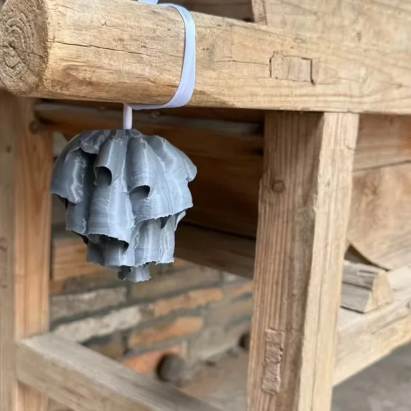 Simulated Wasp Nest Outdoor Hanging Fake Beehive, 3D Printed Artificial Queen Bee Hive Decor for Garden Patio Porch Yard