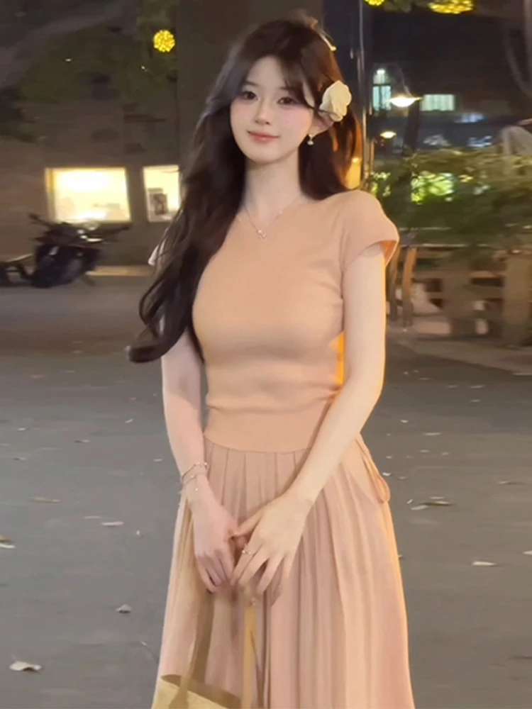 

Женская летняя футболка Ele Slim Fit: уникальный, очень милый, укороченный топ для повседневной носки, удобный и дышащий