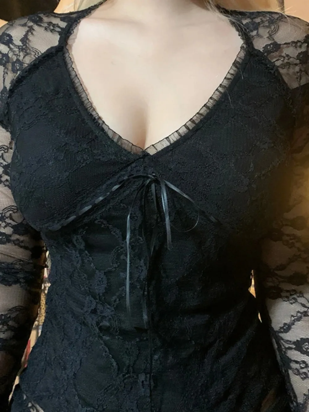 섹시한 레이스 티셔츠 여성 빈티지 다크 고딕 시스루 긴팔 브이넥 크롭 티 탑 레이브 의상 여성용