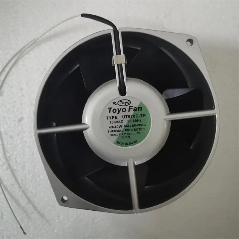 UT670D-TP مروحة إطار من الألومنيوم 100VAC 172*150*55 مللي متر مروحة تبريد تيار متردد