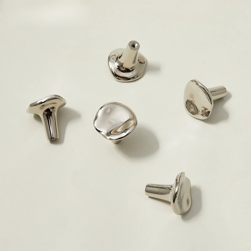 Bronze nickel-plated single-hole wardrobe door handle modern luxurious and minimalist titanium silver drawer cabinet handles