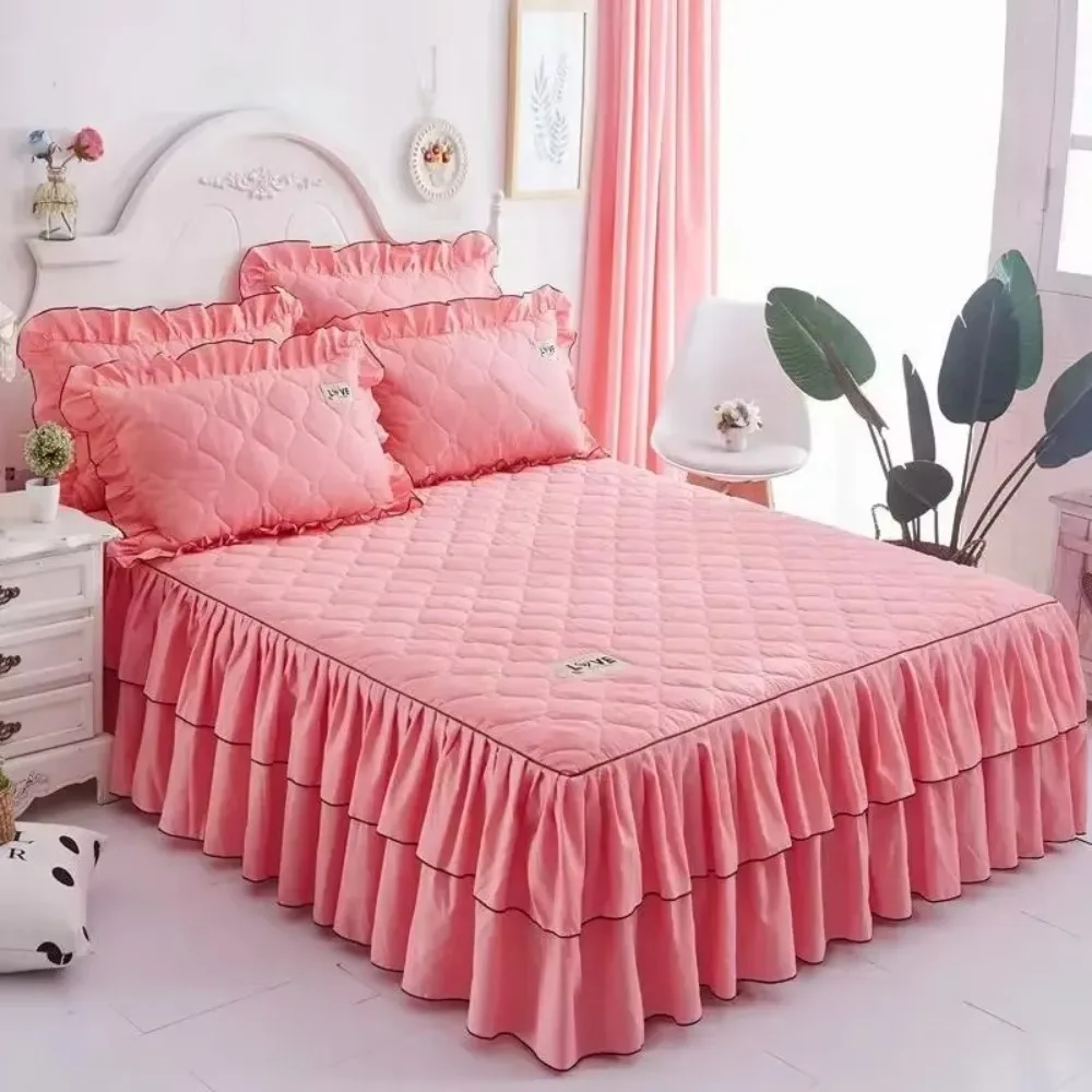 3pcs Thickened Cotton Bedspread Bed Skirt Lace Bed Apron Solid Colour with Pillowcase Faldón De Cama De 3 Piezas En Color Liso