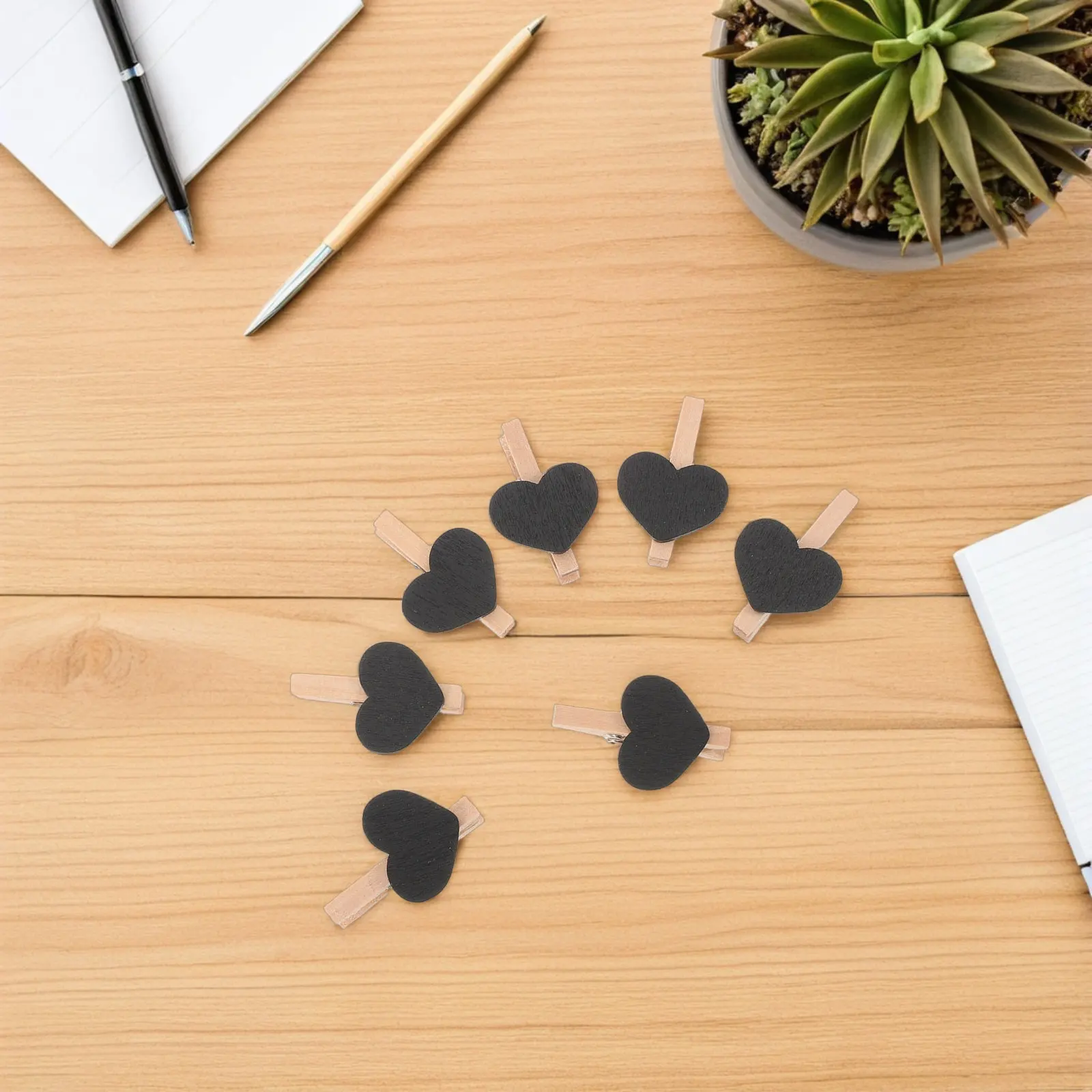 150Pcs Heart Wooden Clothes Clips Non-Slip Windproof Laundry Pins for Crafts Photos Hanging Display Black Wooden Pegs
