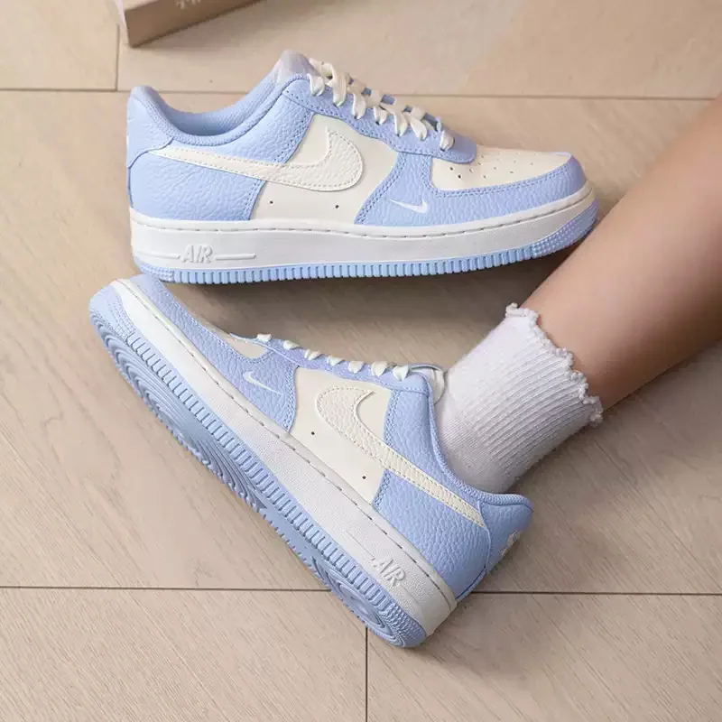 Nuevas zapatillas Nike para mujer: Af1 Air Force One azul y blanco, zapatillas deportivas casuales de caña baja, número de modelo Iv3222-40