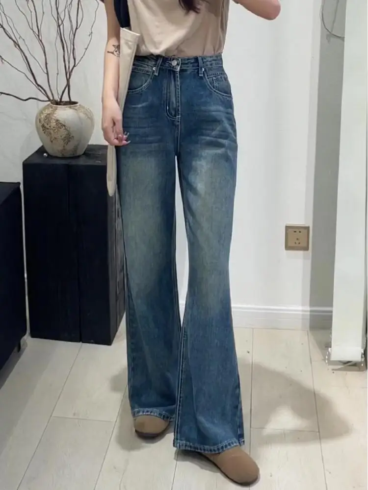 Finewords-Jeans feminino coreano queimado, cintura alta, casual, lavado, solto, fundo de sino, streetwear, azul claro, calça jeans de lazer