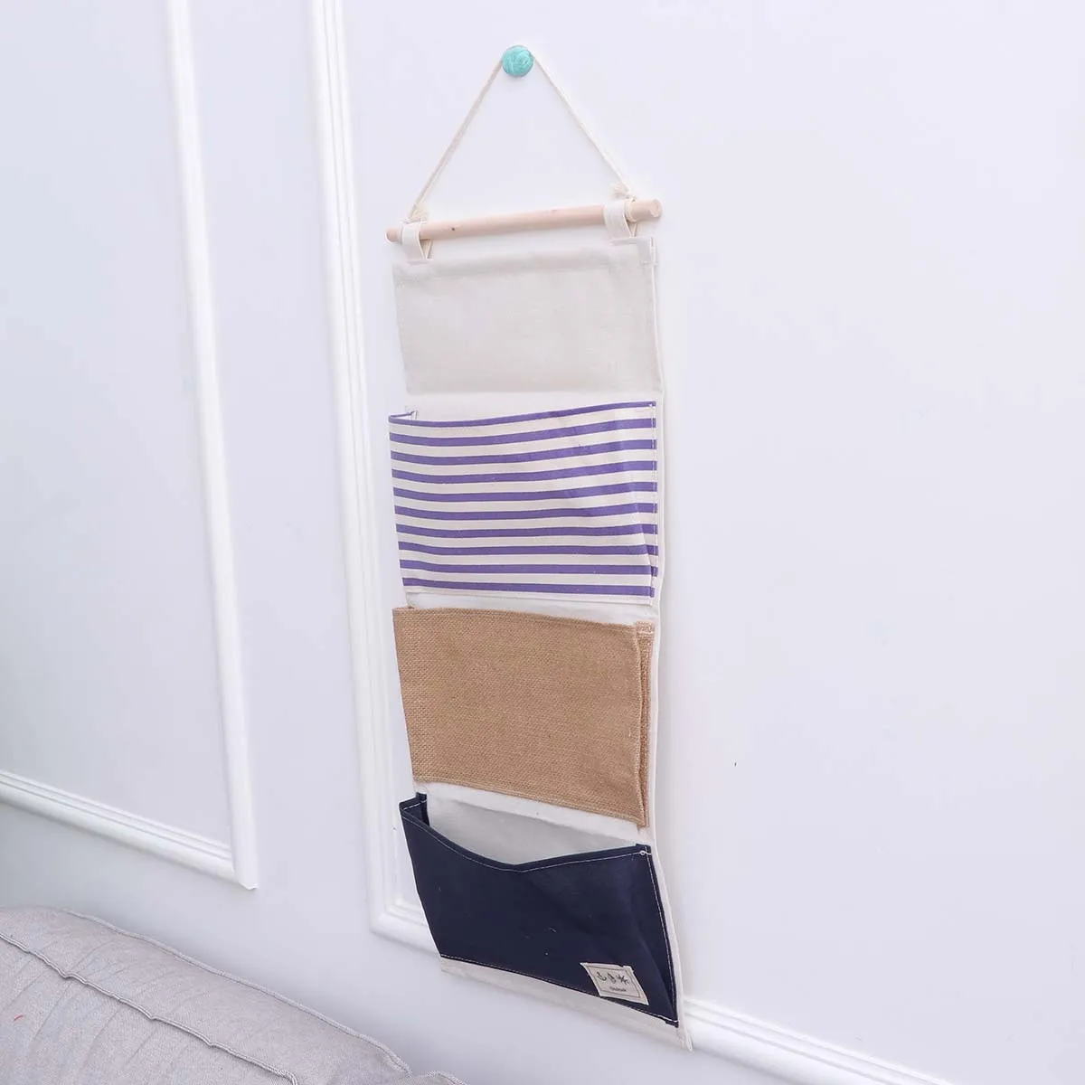 

3-Pockets Cotton Linen Hanging Bag Pattern Wall Storage Organizer Door Closet Wooden Stick for Room Wardrobe