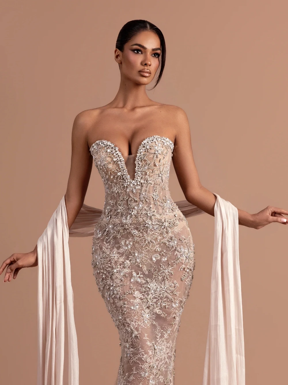 Newest Illusion Mermaid Evening Dress Dainty Crystals Lace Cocktail Gown With Cape Fashionable Luxury Customized Prom Wear