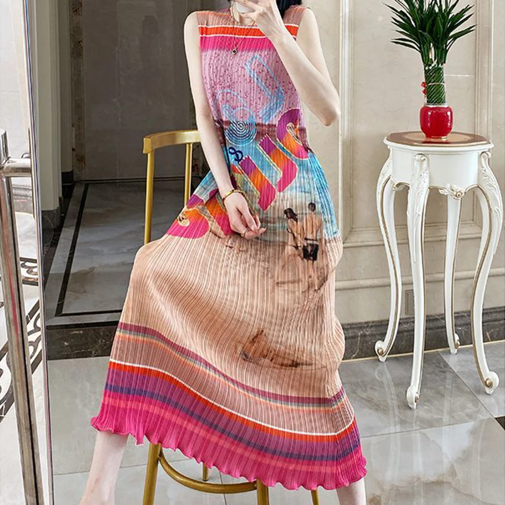 

French dress temperament high sense niche design fungus edge printing pleated long dress resort style vest skirt summer