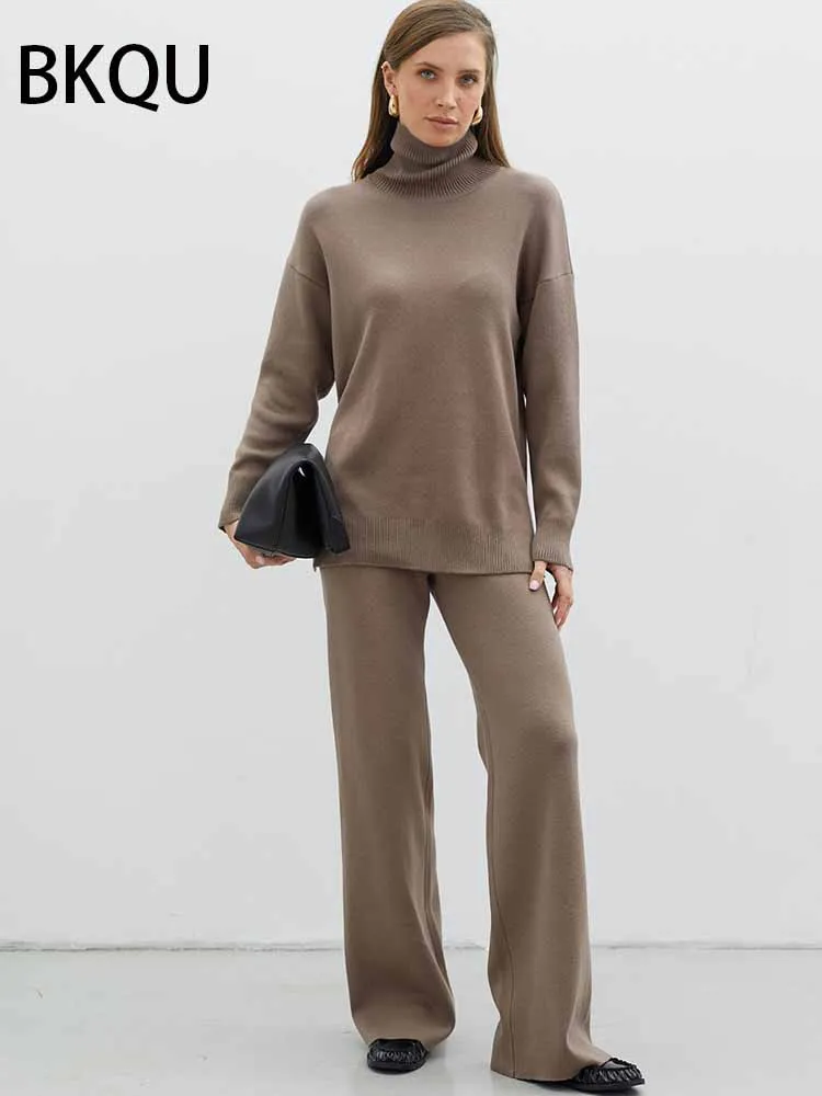 BKQU Solido maglione a collo alto Pantaloni Set da donna in due pezzi lavorato a maglia allentato morbido pullover pantaloni a gamba larga Outfit 2025 Autunno Inverno