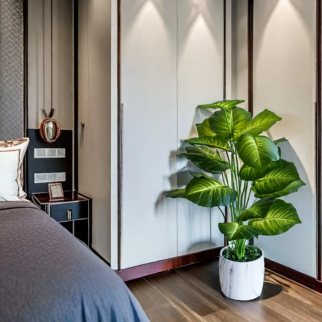 2 High - End Simulation Plants with 18 Large Leaves, Ideal for Indoor & Outdoor Decoration