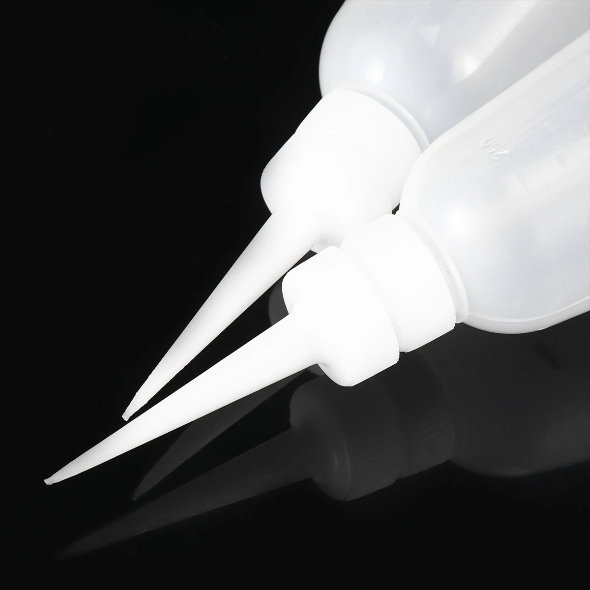 

10Pcs Empty Sewing Machine Oil Dispenser Plastic Oil Squeeze Bottle Leakproof Long Mouth Spout for Precise Lubrication