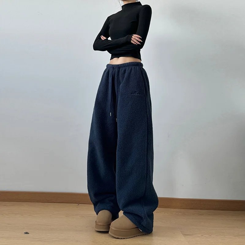 النساء القطبية الصوف السراويل 2025 الشتاء المرأة صوف مبطن بنطال ذو قصة أرجل واسعة الكاكي سميكة الدافئة فضفاض بناطيل كاجوال