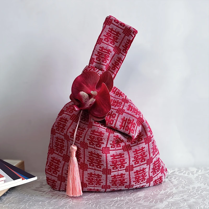 NamcheBarwa Chinese Style Knot Wrist Bag Top-Hand Bags with Tassel Flower Pendant Cheongsam Portable Wedding Gift Pouch Handbags