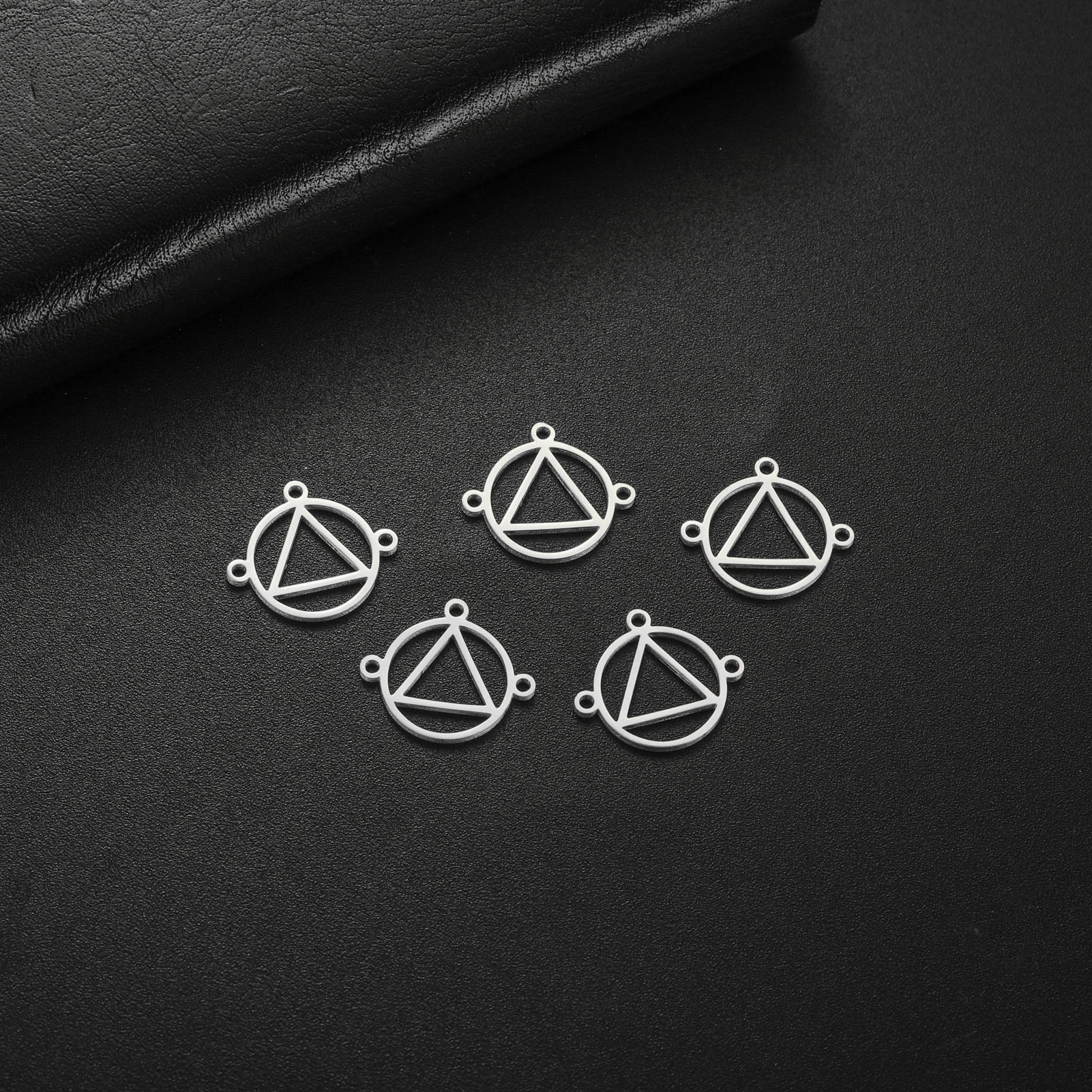 5pcs Three-hole ring triangle Staineless Steel pendant Bracelet Necklace DIY Accessories