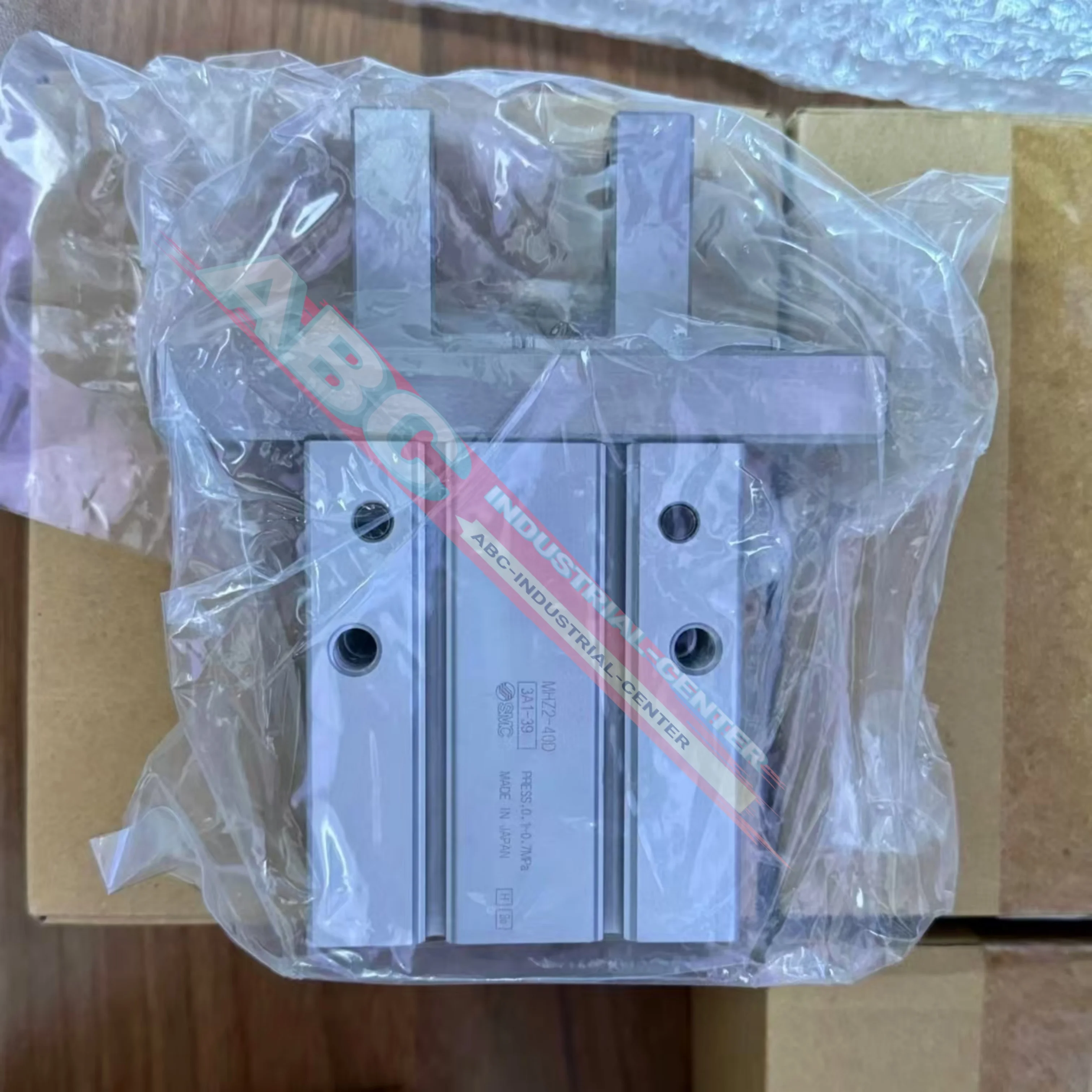 

MHZ2-40D pneumatic finger MHZA2-6S new in box