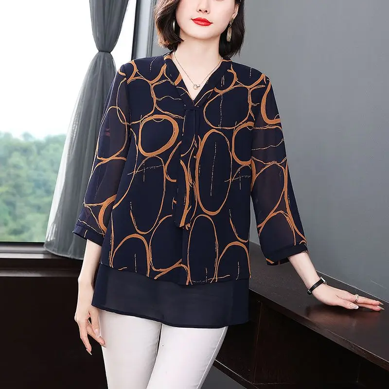 

Seven Sleeve Chiffon Top Senior Plus Size Loose Shirt