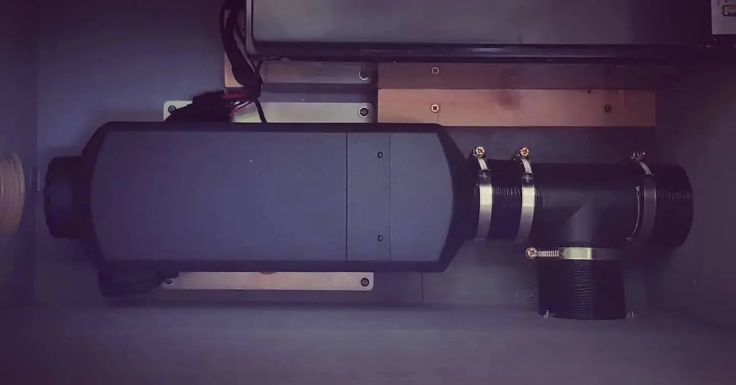 Картина 3: LAVANER Pro водостойкий дизельный 12 В 2 кВт воздушный парковочный обогреватель ЖК-дисплей дистанционного монитора контроллер для грузовых автомобилей автофургонов и прицепов