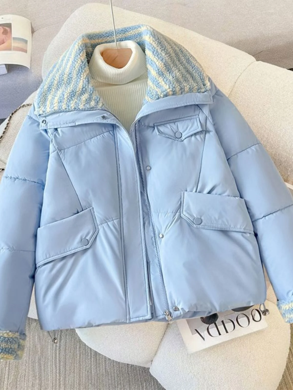 

Женская утепленная хлопковая куртка свободного кроя в корейском стиле, зимнее пальто, демисезонная верхняя одежда с отстегивающимся капюшоном