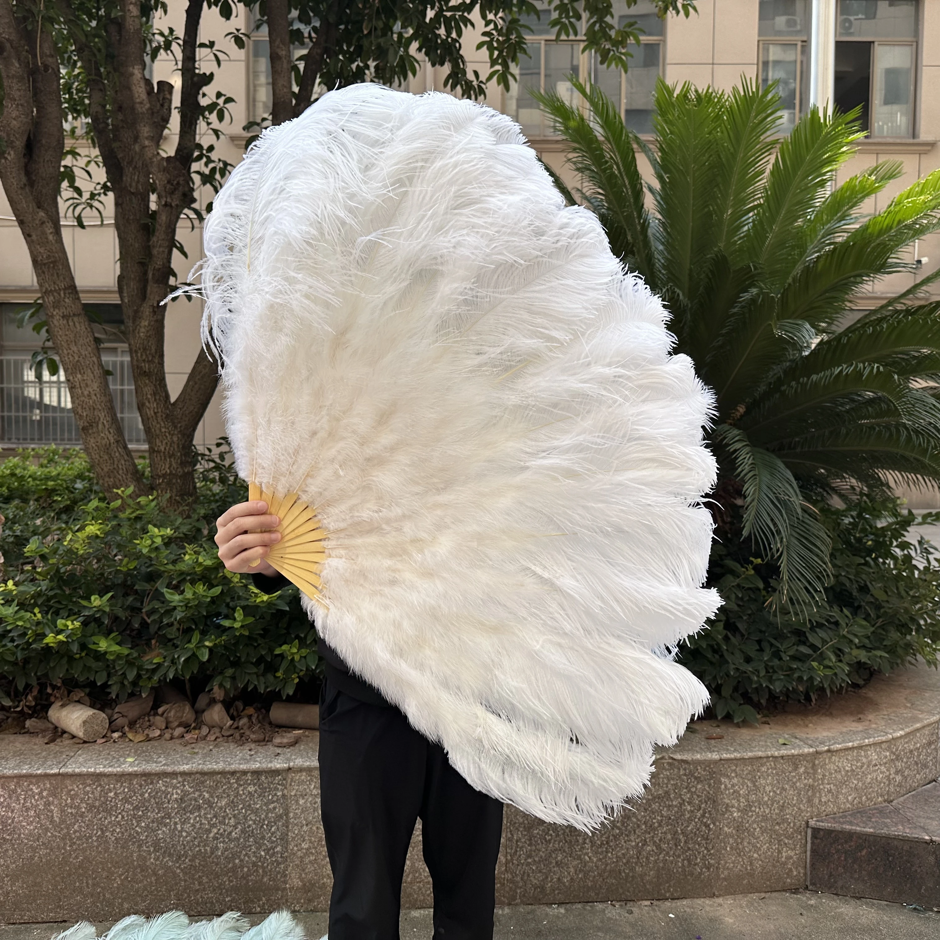 130CM 100CM White Big Ostrich Feather Fan Fluffy 13 Bone Handheld Carnival Dance Stage Performance Feather Fan Plumes DIY Crafts