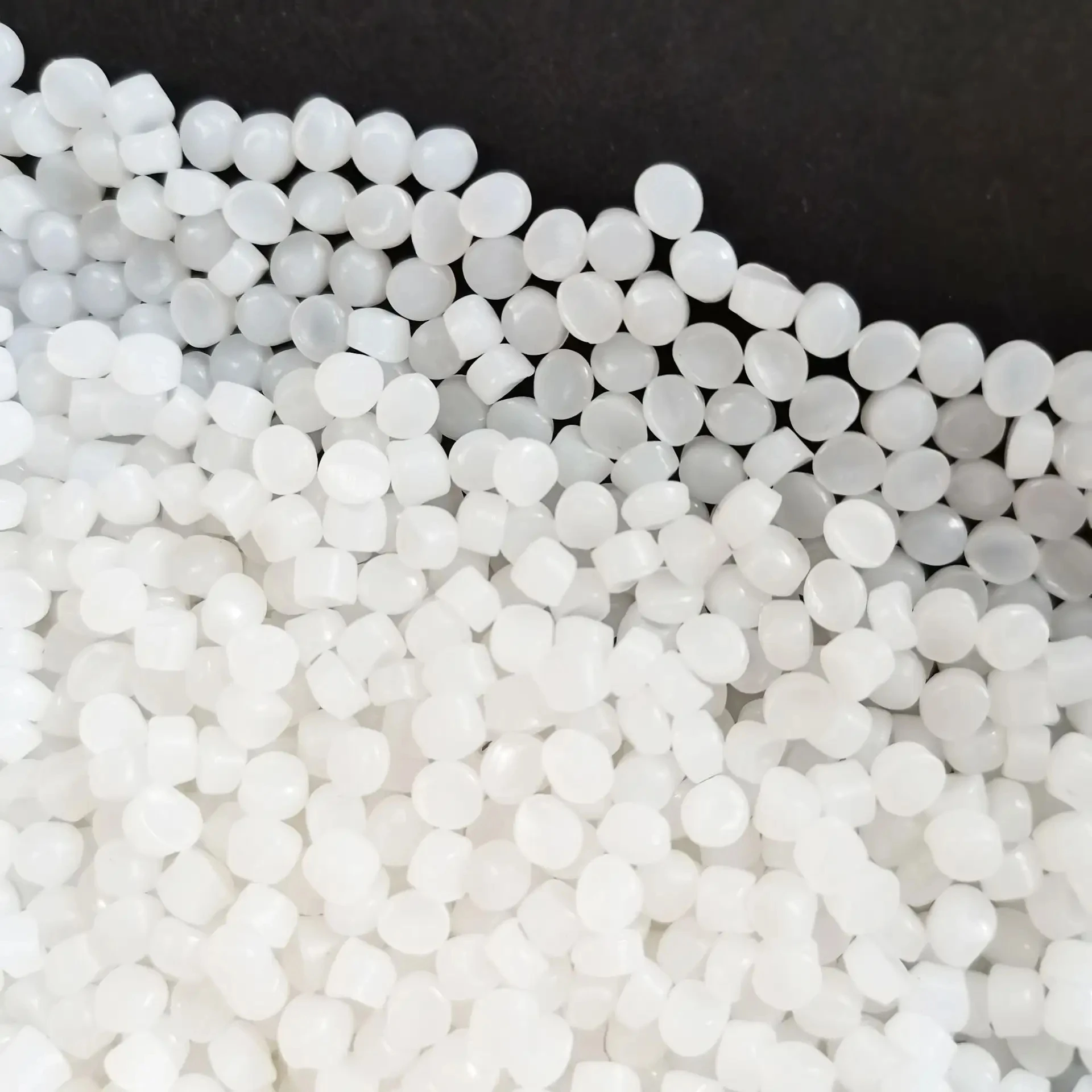 

2024 factory sell low price Recycled PE HDPE/LDPE/LLDPE Pellet/Resin/Granule plastic raw materials