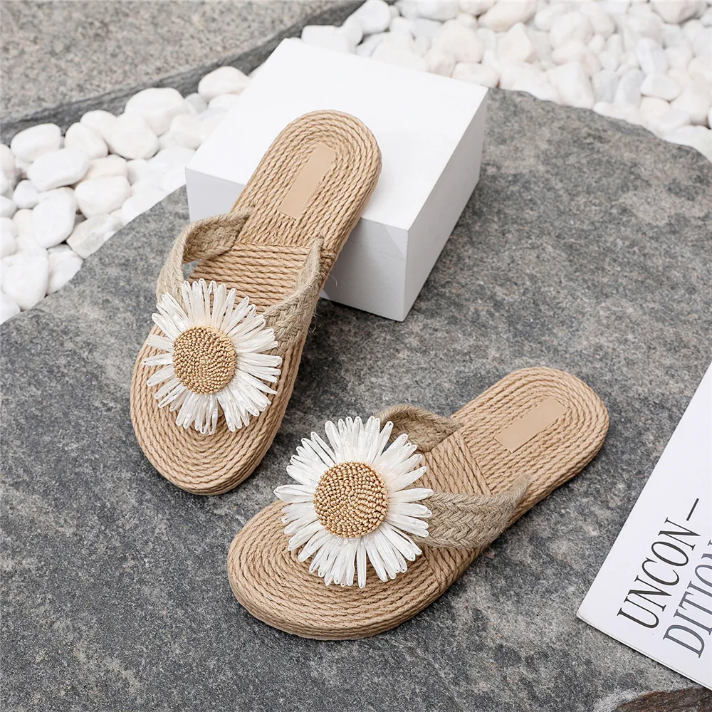 Women Flip Flops Outdoor Sunflower Straw Woven Flat Slippers For Ladies Bohemian Style Beach Slides Sandals Chaussure Femme