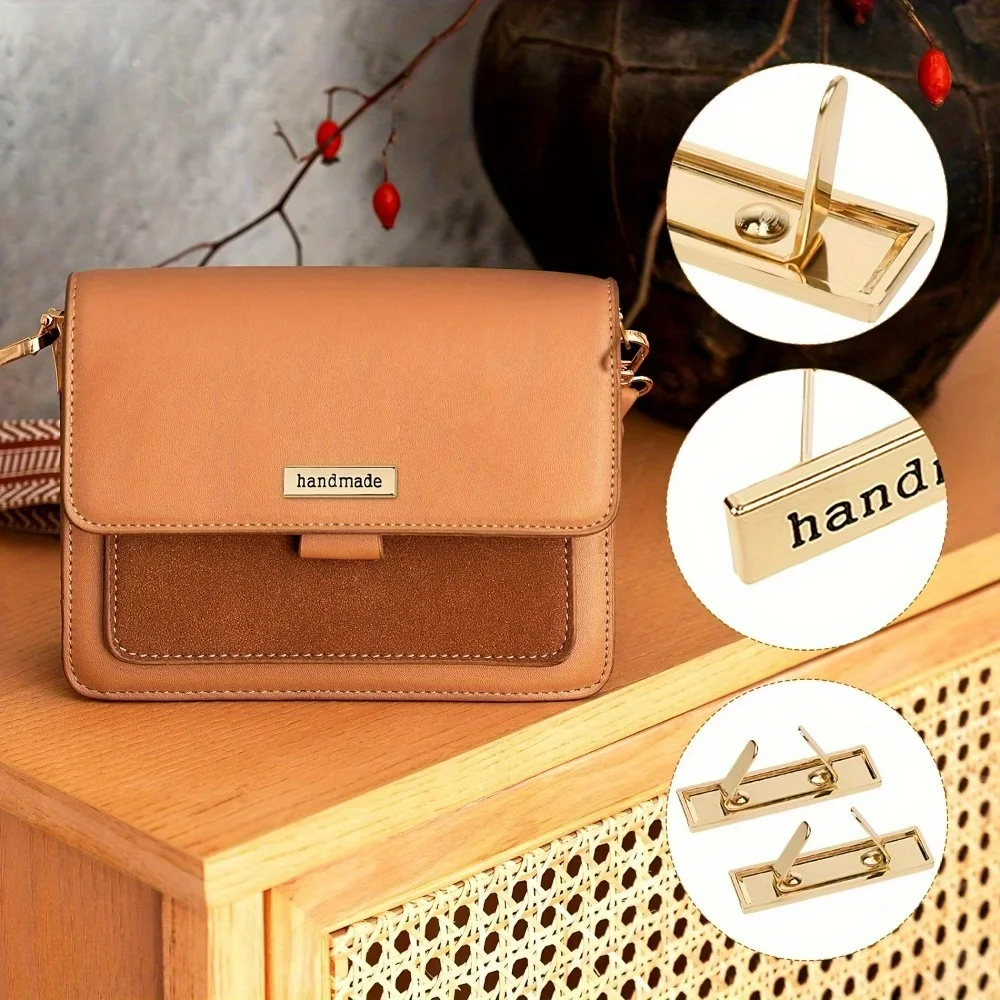 12 Stück/Set, 12 handgefertigte Metallanhänger in Buchstabenform, geeignet für DIY-Projekte wie Geldbörsen, Taschen, Hüte, Kleidung, als Nähzubehör, vielseitig einsetzbar. – Detail 6