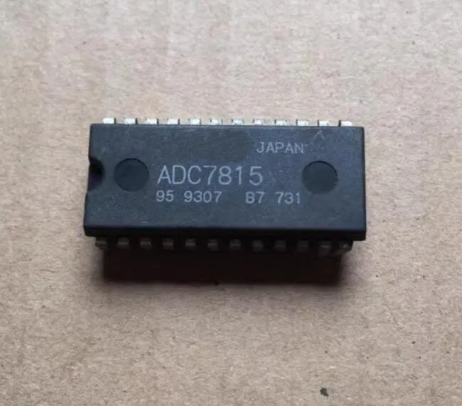 IC new original   ADC7815   DIP24