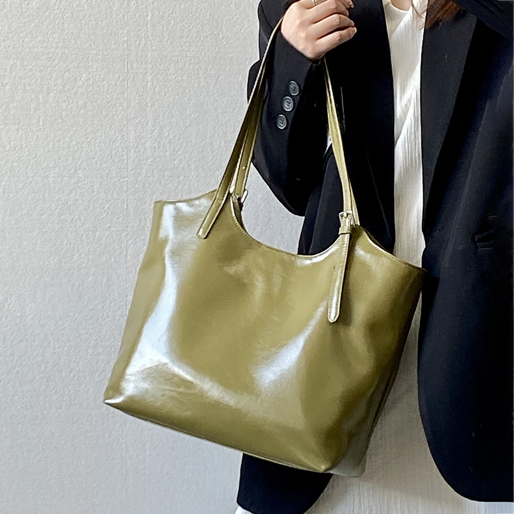 Retro Olive Green Tote Bag Autumn/Winter Women's Large Capacity One Shoulder Underarm Bags Texture Soft Leather Travel Handbags