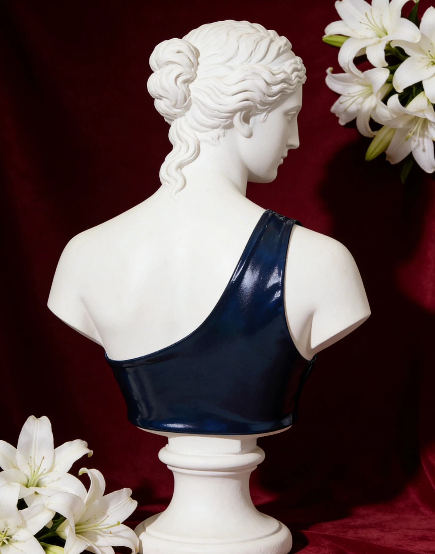 【 Fragments.SPECIAL LINK:THE MASCOT'SLITTLE GIFT.】Avant-garde Laser-Cut One-Shoulder Halter Neck Bust-Shaping Fashion