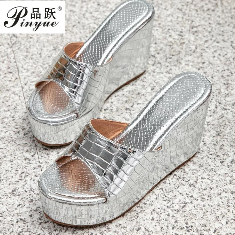 

Women Sandals European and American Fashion Patent Leather Thick-soled Wedge Slippers Summer fashionable beach slippers 35-43