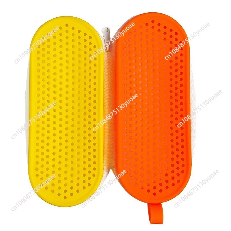 Silicone swimming goggles box,  storage box, anti-drop breathable swimming goggles, scratch-proof protective mirror box.
