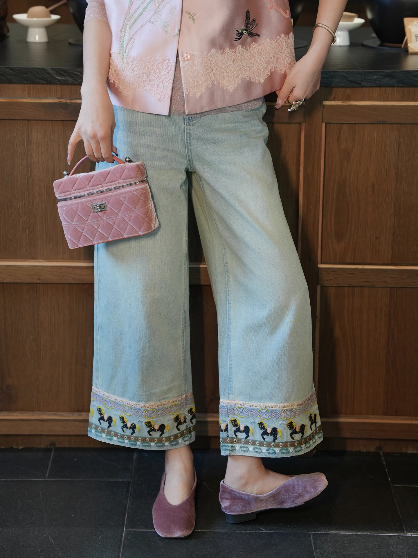 

Hand Embroidered Soft Denim Cloud Water Blue Nine-Tenths Jeans High Waist Cotton Casual Straight Leg Jeans for Women Spring S...