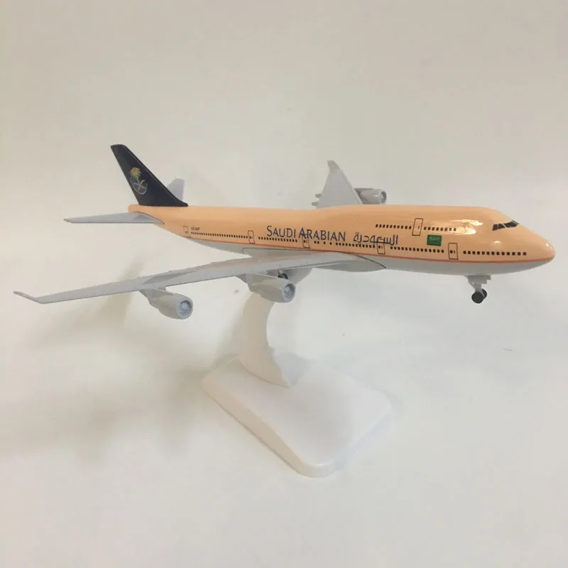 JASON TUTU 20CM Saudi Arabian Boeing 747 Aircraft Model Planel Airplane Diecast Metal 1/300 Scale Planes Collect Gifts