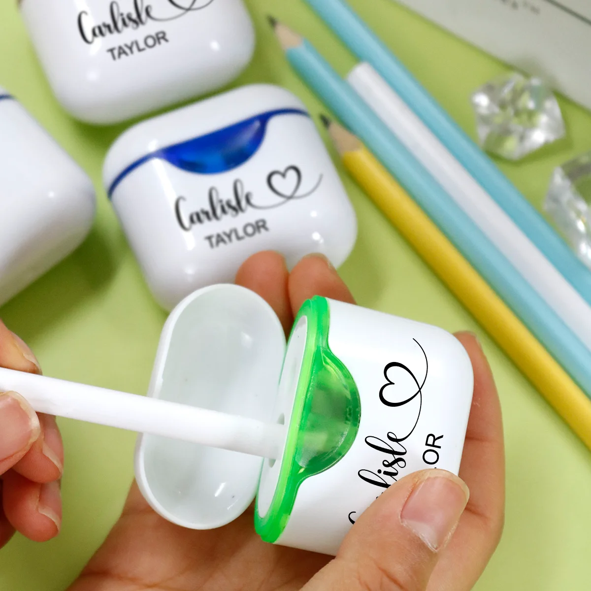 カスタム名入り鉛筆削り、子供用名入れ鉛筆削り、カスタマイズされた両頭手動鉛筆削り