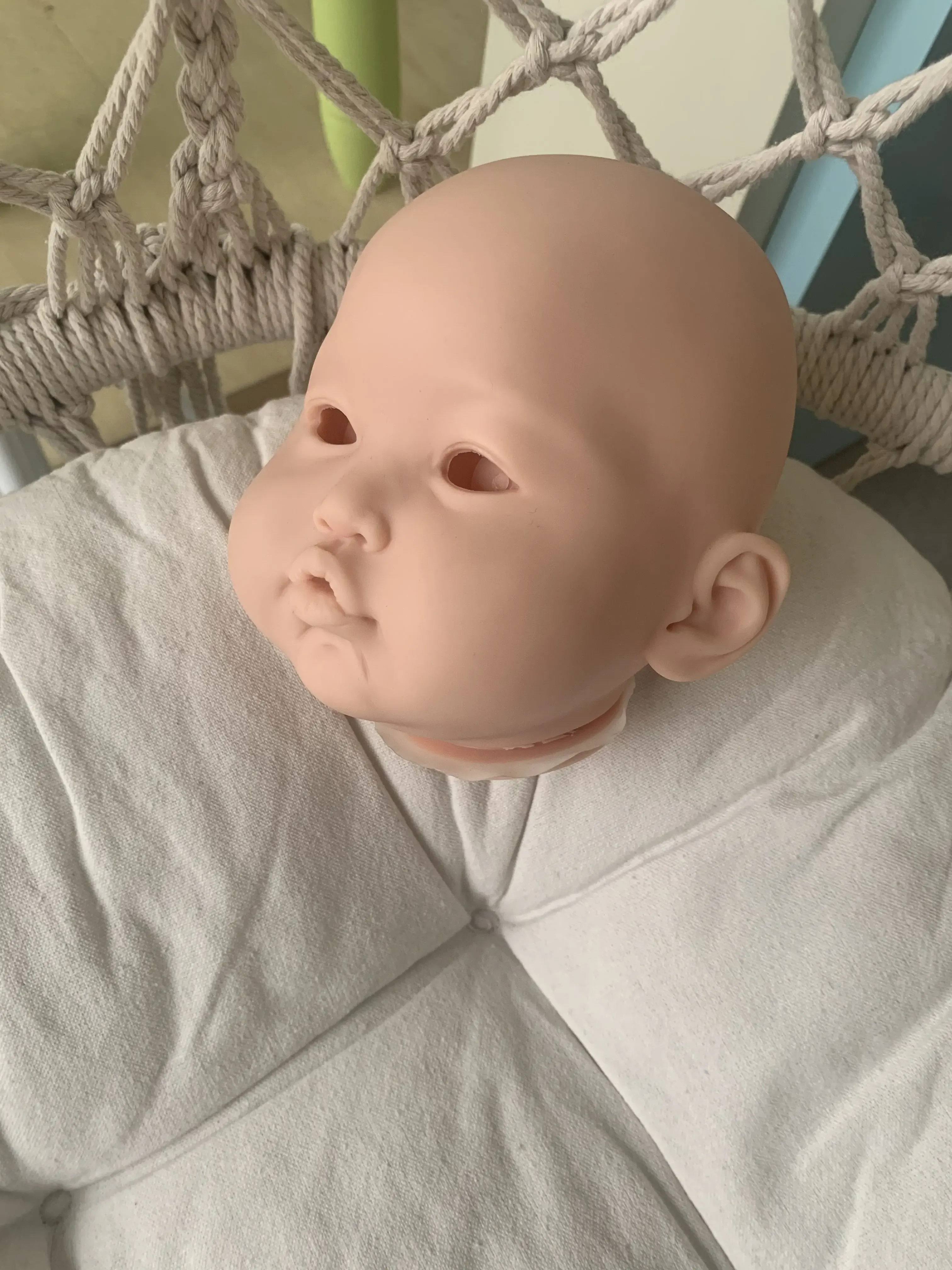 EGO 22 Zoll Reborn Kit Reborn Baby Vinyl Kit Loulou unbemalt unvollendete Puppenteile DIY leere Reborn Vinyl Puppenbausatz