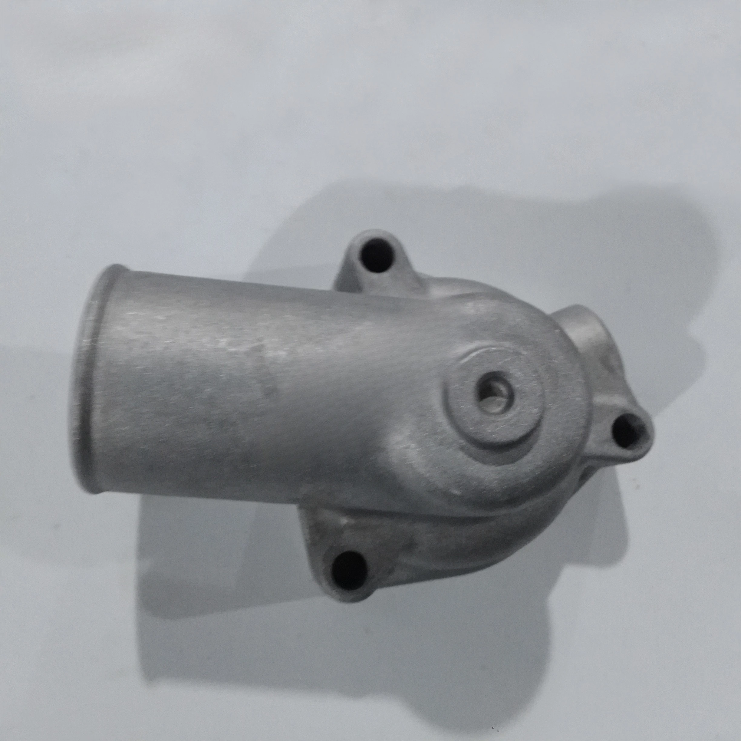 

Excavator Accessories S6k Engine Parts 5I7698 Upper Thermostat Block E200b E320c Thermostat Housing 5I7698 Cover