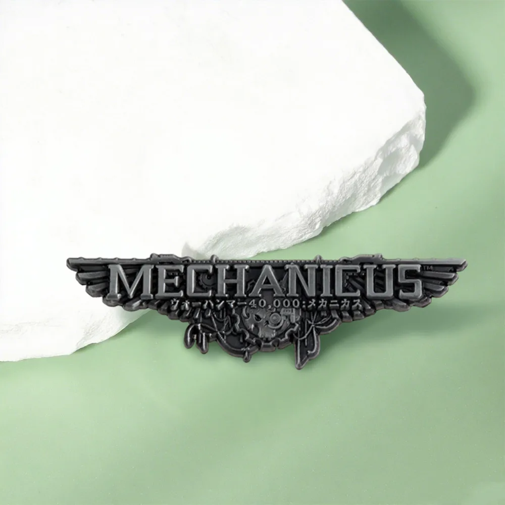 ウォーハンマー 40K ロゴブローチエナメルクリエイティブメタルバックパックバッジラペルピンコスプレジュエリーアクセサリーゲームファンギフト